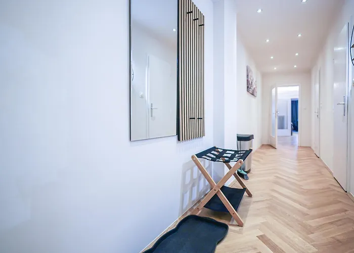 1 Bdr - Dreamy, Right Near Vienna's Old Vienne