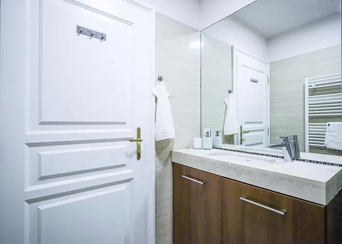1 Bdr - Dreamy, Right Near Vienna's Old * Vienne