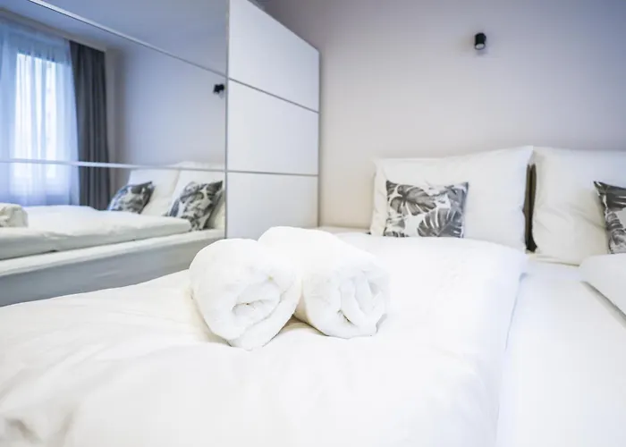 1 Bdr - Dreamy, Right Near Vienna's Old * Vienne