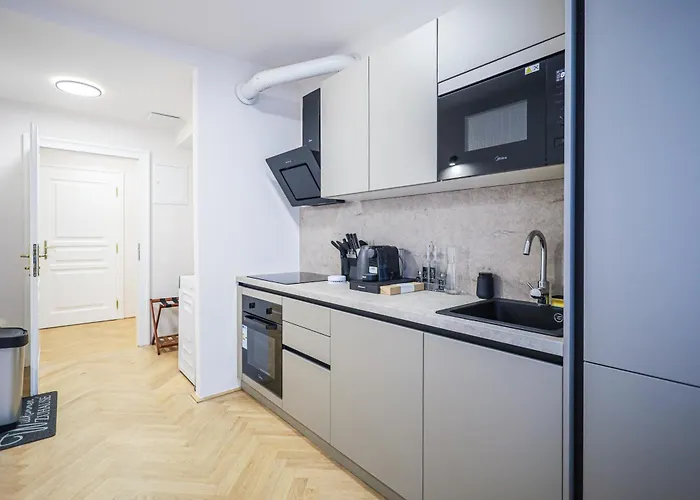 1 Bdr - Dreamy, Right Near Vienna's Old Appartement